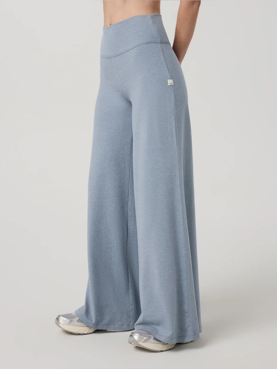 Vuori Pants - NWT Vuori Halo Easy Wideleg Pant (Long) in Coastal Fog Heather